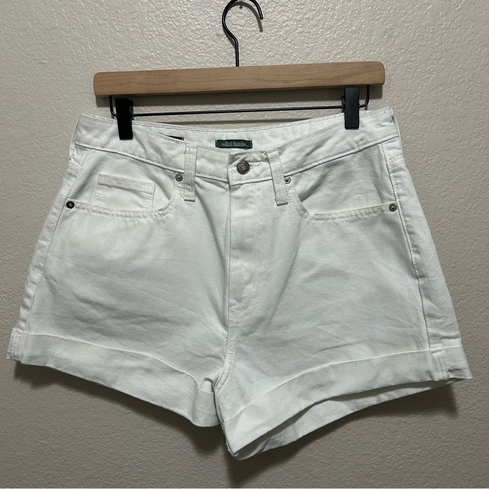 Wild Fable White Highest Rise Mom Shorts Size 10/30 Cuffed Denim Summer Trendy